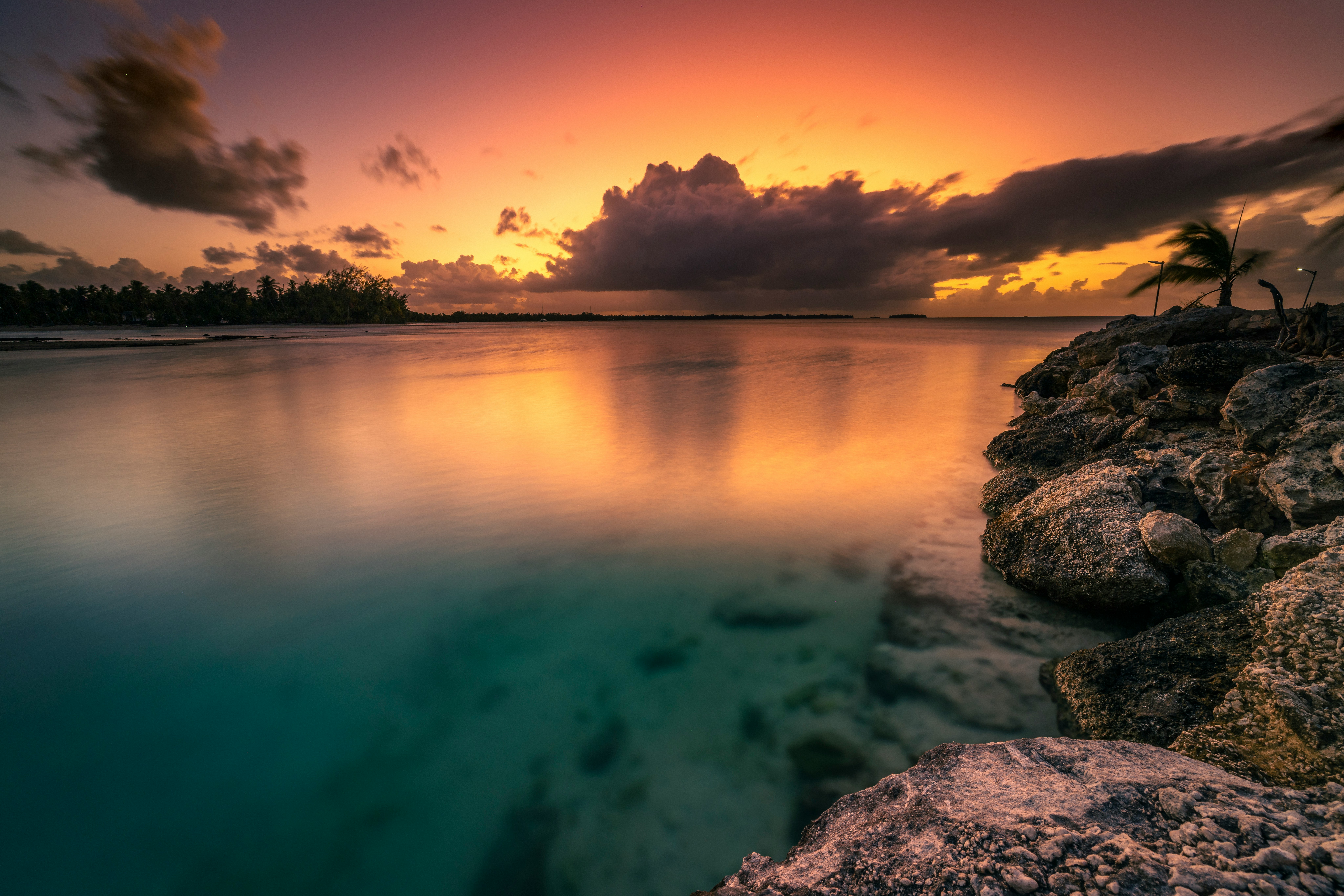 Sunset over Tikehau’s waters